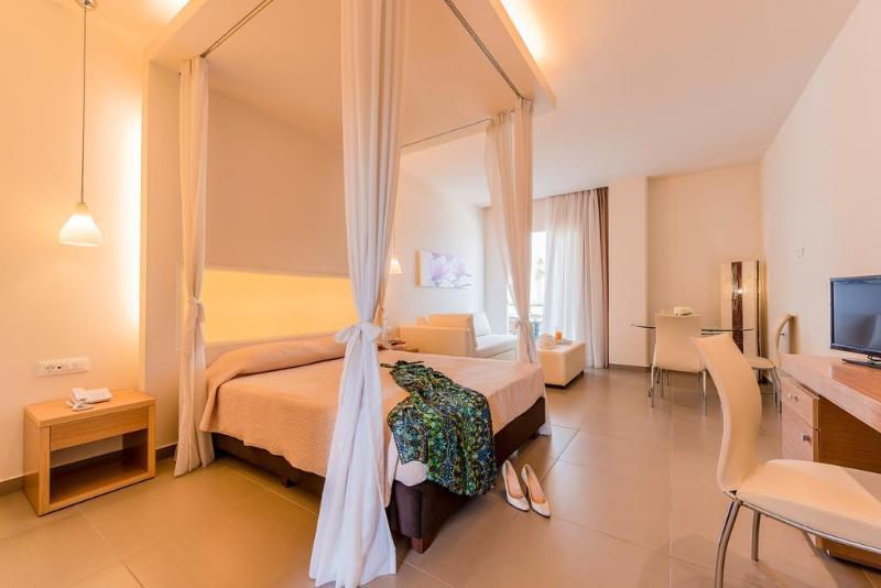 Otel Bay Afantou