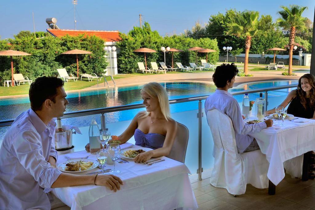 Отель Bay 5*